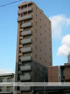 スカイコート初台【3階】の外観