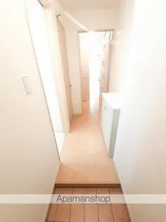 PINE BREEZE壱番館【1階】の玄関