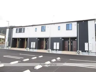 愛媛県四国中央市中曽根町【アパート】の外観