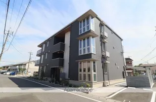 トリシア田中【2階】の外観