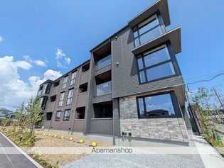 グランドメゾン新屋敷【2階】の外観