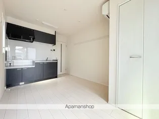 ソレイユE・Ⅱ【2階】の居間