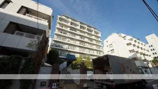 秀和神宮レジデンス【3階】の外観