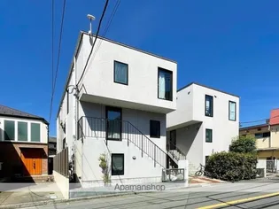 カラスヤマテラスS【1階】の外観