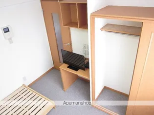 レオパレス有【202号室】の居間