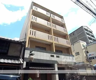 ラトゥール綾小路【401号室】の外観
