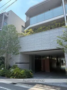 東京都世田谷区代田3丁目【マンション】の外観