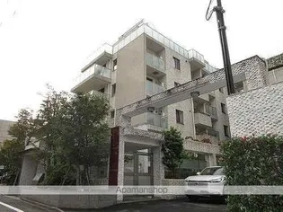 ロイヤルシーズン新宿柏木【1階】の外観