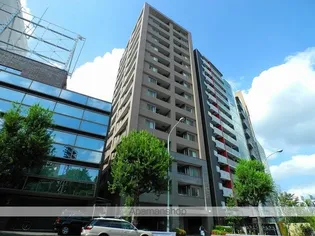 東京都新宿区市谷本村町【マンション】の外観