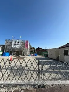 ミレイ ウエストの画像