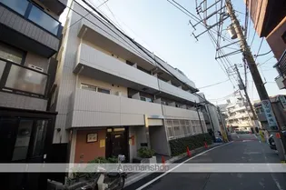 東京都新宿区新宿7丁目【マンション】の外観