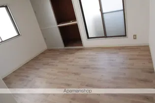 ジョイフル堺【3階】の居間