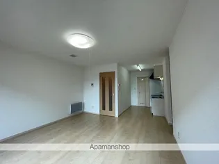 メゾンTR・A【1階】の居間