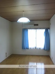 パナハイツカワサキ【1階】の居間