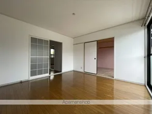 クレスト小林C棟【1階】の内装