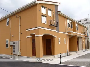 愛媛県四国中央市妻鳥町【アパート】の外観