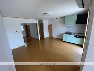 AMI【1階】の玄関