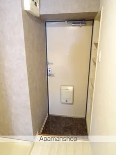 フロレセル宮城野【7階】の玄関