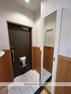 グランパレス日出町【102号室】の玄関