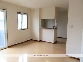 グランドソレイユB【2階】の居間