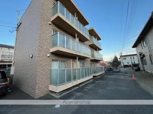 カーサプリメーラ【1階】の外観