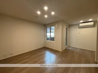 メゾン・ド・初台【1階】の居間