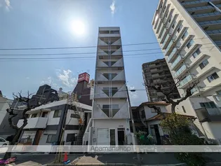 クリスタルビルの画像