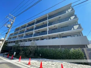 ウエリスアーバン中野坂上【3階】の外観