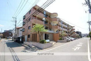 ファミリア元町【1階】の外観