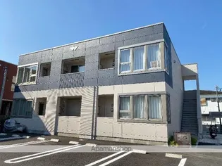 シェトア三山【1階】の外観