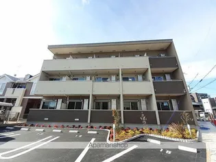 アドラブールの画像