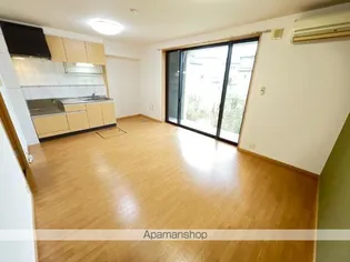 ステディア【103号室】の居間