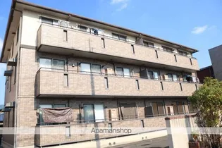 ファミーユ南手城【3階】の外観