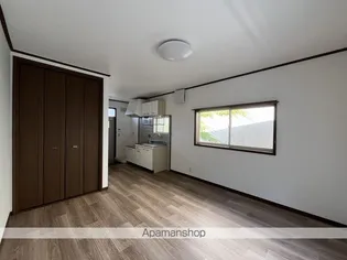 クレセント なばの【2階】の内装