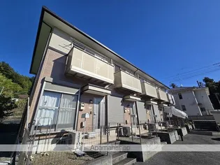 イーストビレッジ【2階】の外観