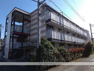 レオパレスグリーンパークアオキ【1階】の外観