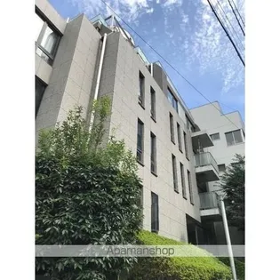 東京都新宿区内藤町【マンション】の外観