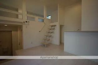 BLUE TOPAZ【2階】の内装