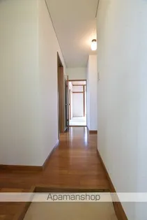 サーパスコート【205号室】の玄関