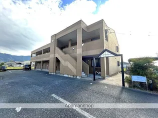 ファミール ガーデン【1階】の外観