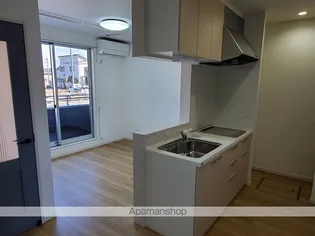 フォリア【102号室】の居間