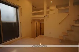 BLUE TOPAZ【2階】の内装