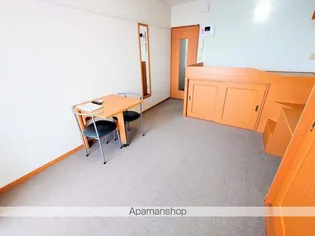 レオパレスESPOIR【203号室】の居間