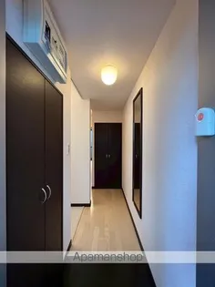 レオネクストコッリーナみなみ野【1階】の玄関