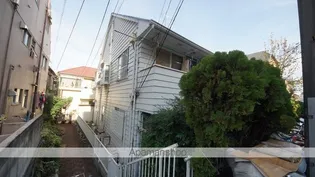 フリーデ四谷【1階】の外観