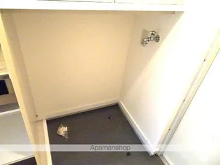 ローズアパートB棟【2階】の玄関