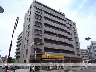マンションすがや【3階】の外観