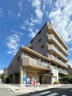 東京都新宿区高田馬場3丁目【マンション】の外観