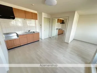 メゾン・コンフォース【2階】の居間