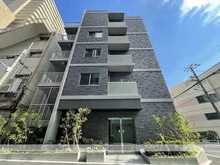 RーCOURTの画像